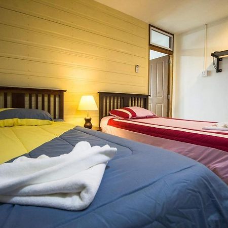 Savika Guesthouse Ranong Dış mekan fotoğraf