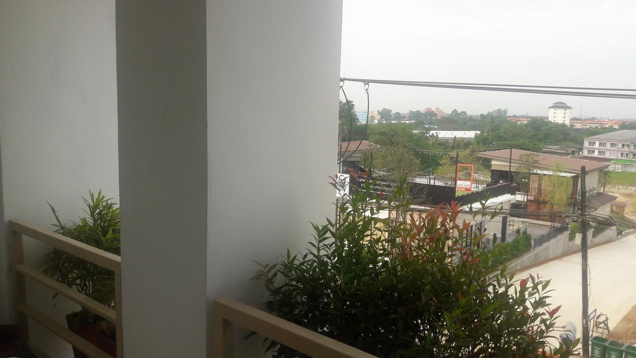 Savika Guesthouse Ranong Dış mekan fotoğraf