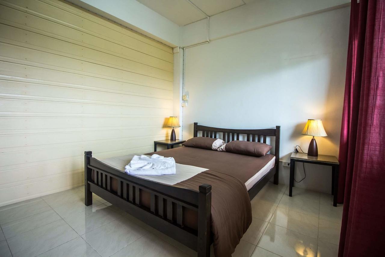 Savika Guesthouse Ranong Dış mekan fotoğraf