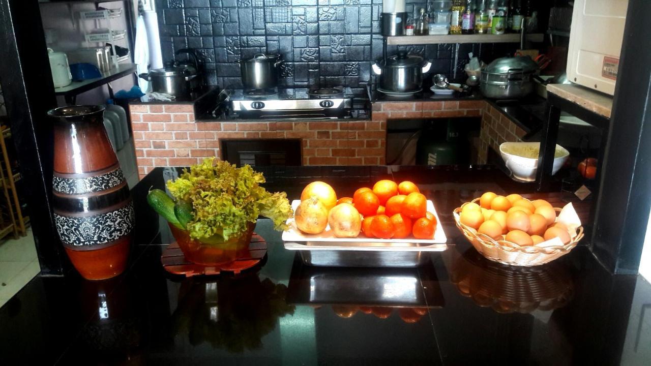 Savika Guesthouse Ranong Dış mekan fotoğraf