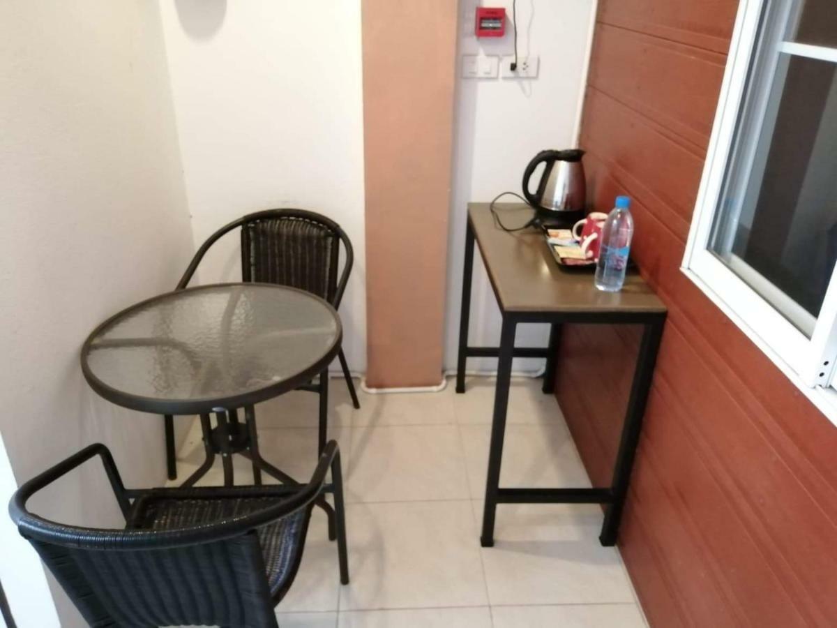 Savika Guesthouse Ranong Dış mekan fotoğraf